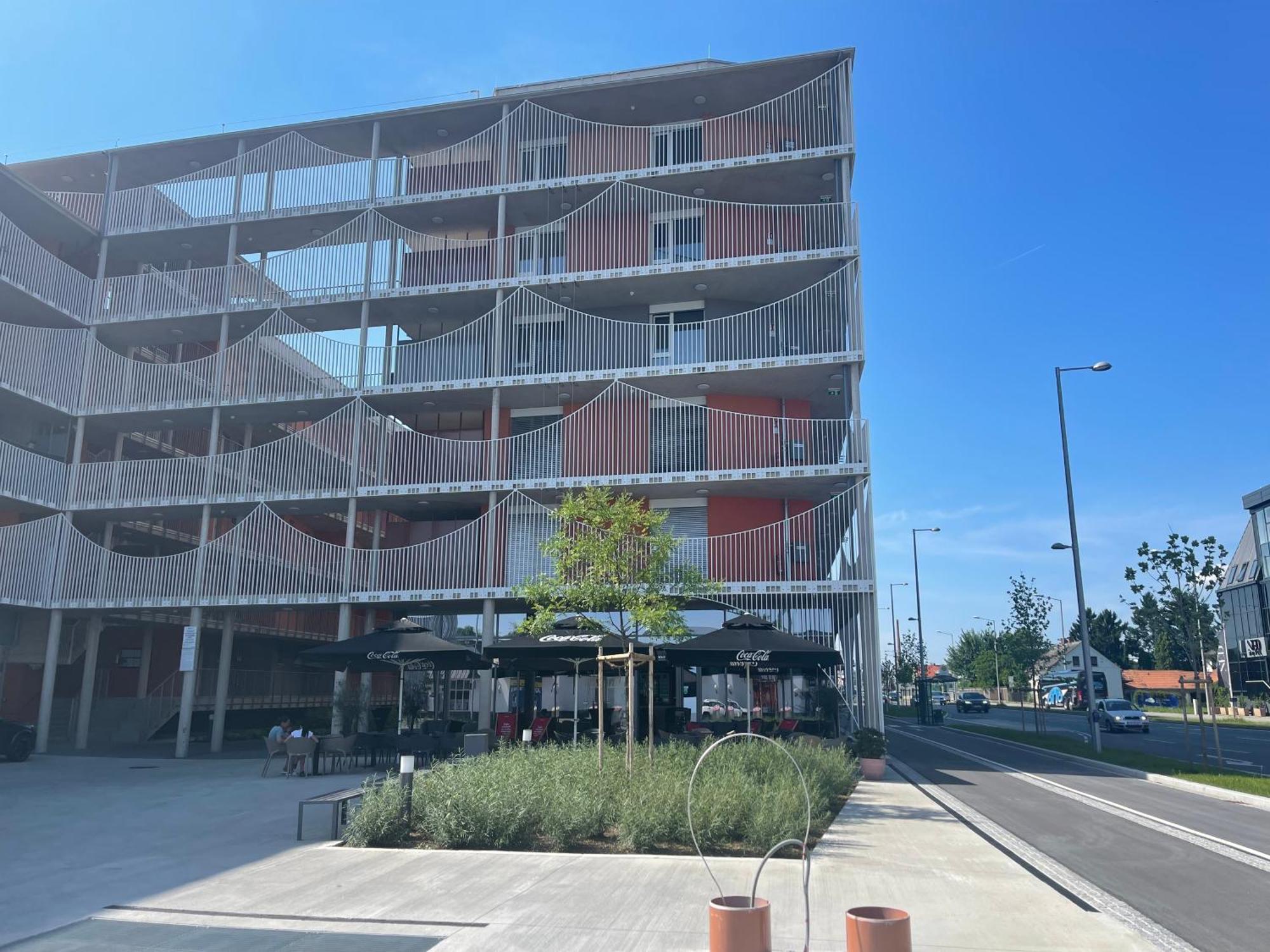 格拉茨100 Qm Penthouse, Self-Check-In, 2 Parkplaetze公寓 外观 照片